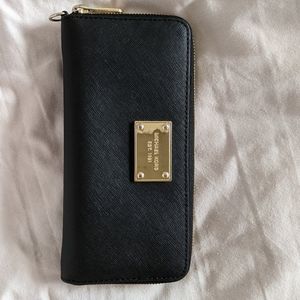 Michael Kors Black Zip Wallet